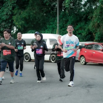 Runner Photo 3895414