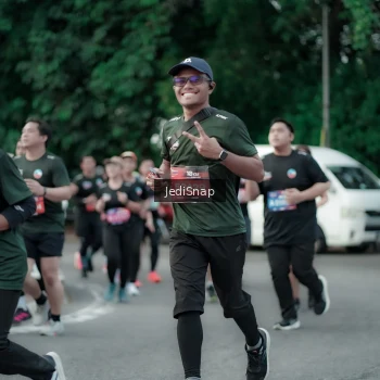 Runner Photo 3895441
