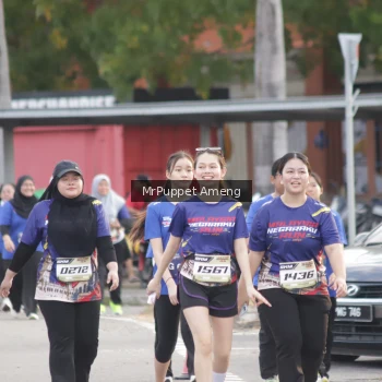 Runner Photo 3895454