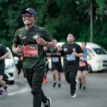 Runner Photo 3895457