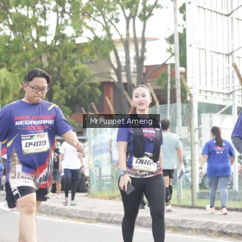 Runner Photo 3895493