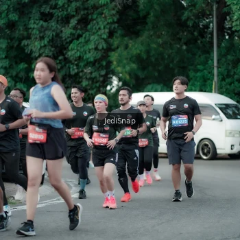 Runner Photo 3895514