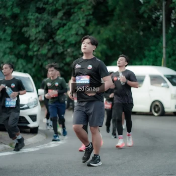 Runner Photo 3895523