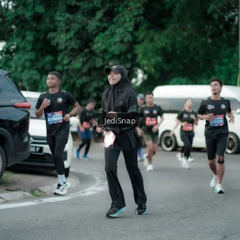 Runner Photo 3895567