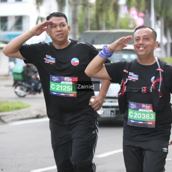 Runner Photo 3895586
