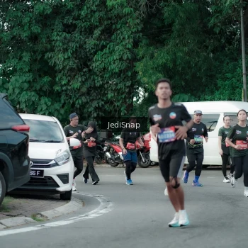 Runner Photo 3895589