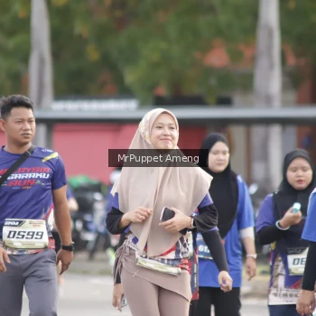Runner Photo 3895615