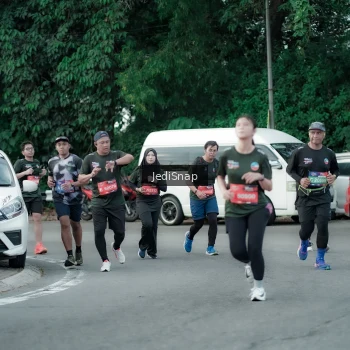 Runner Photo 3895641