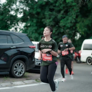 Runner Photo 3895659