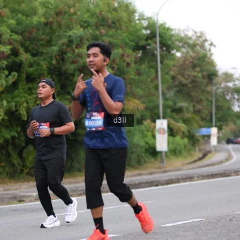 Runner Photo 3895662