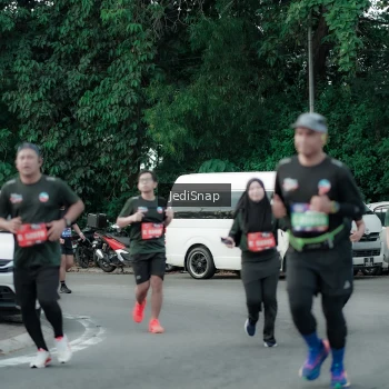 Runner Photo 3895674