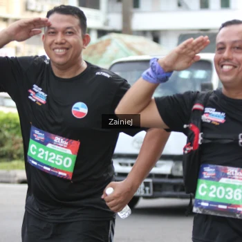 Runner Photo 3895676