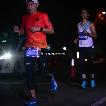 Runner Photo 3895678