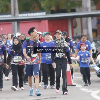 Runner Photo 3895680