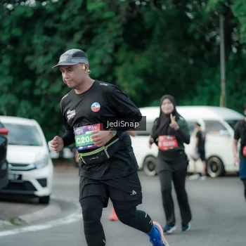 Runner Photo 3895687