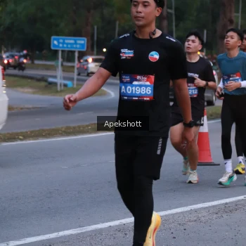 Runner Photo 3895689