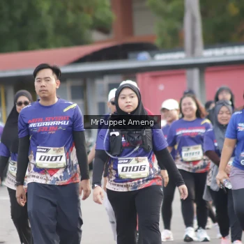 Runner Photo 3895701