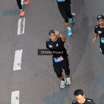 Runner Photo 3895726