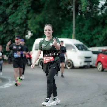 Runner Photo 3895729