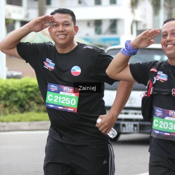 Runner Photo 3895740