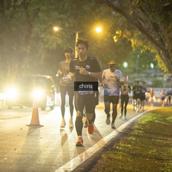 Runner Photo 3895743