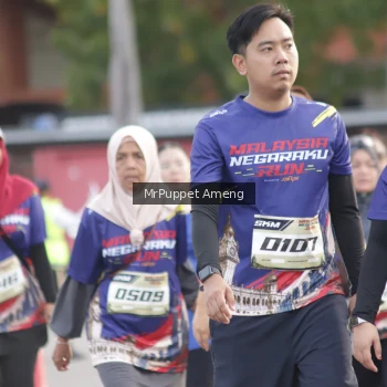 Runner Photo 3895758