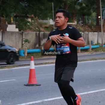 Runner Photo 3895769