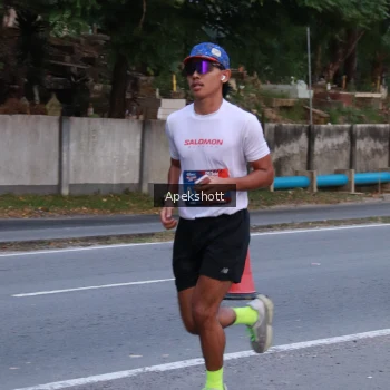 Runner Photo 3895790