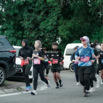 Runner Photo 3895854