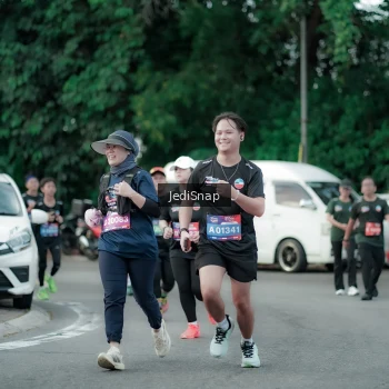 Runner Photo 3895864