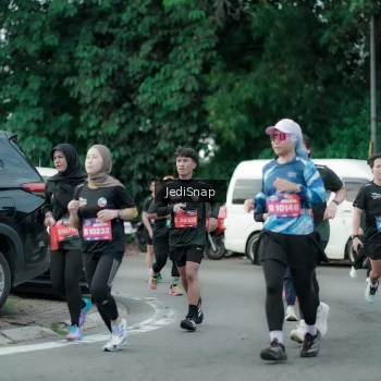 Runner Photo 3895865