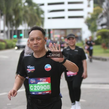 Runner Photo 3895881