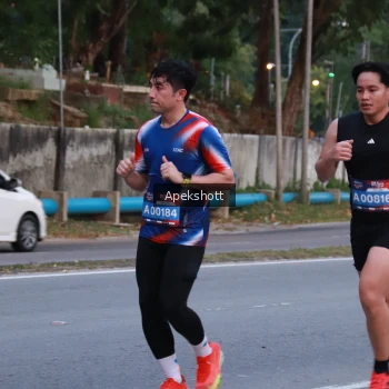 Runner Photo 3895883