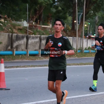 Runner Photo 3895907