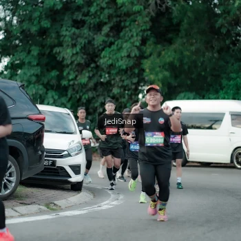 Runner Photo 3895921