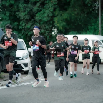Runner Photo 3895957