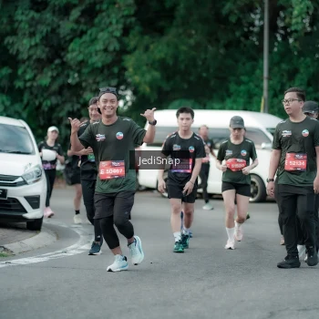 Runner Photo 3895963