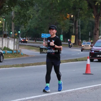 Runner Photo 3895966