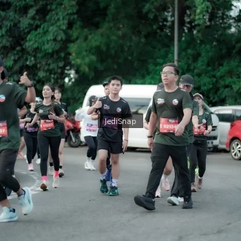 Runner Photo 3895972