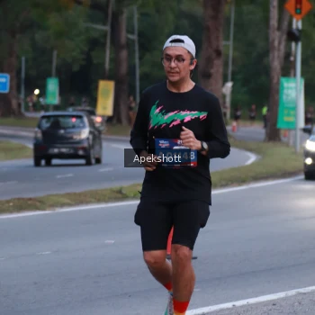 Runner Photo 3895991