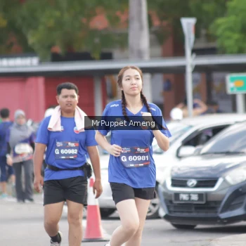 Runner Photo 3895995