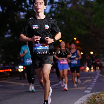 Runner Photo 3896003