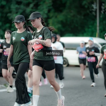 Runner Photo 3896040