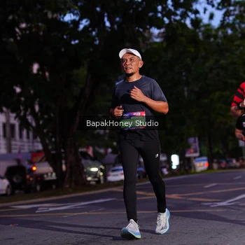 Runner Photo 3896044