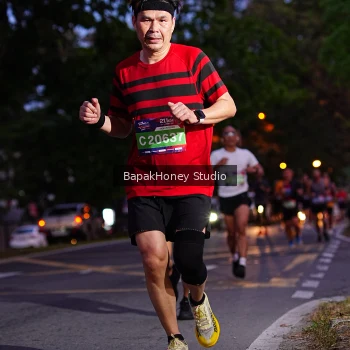 Runner Photo 3896045