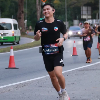 Runner Photo 3896059