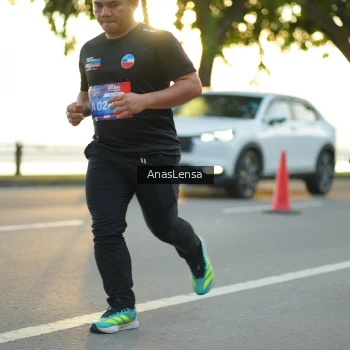 Runner Photo 3896066