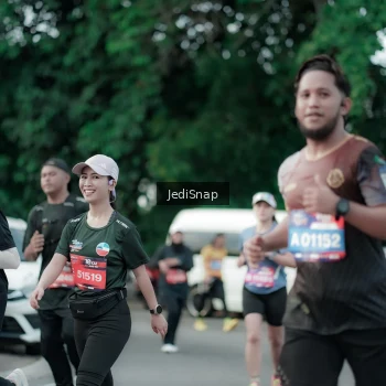 Runner Photo 3896068