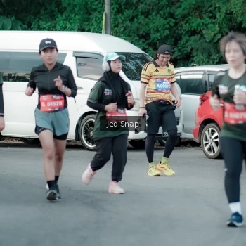 Runner Photo 3896081
