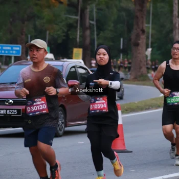 Runner Photo 3896096